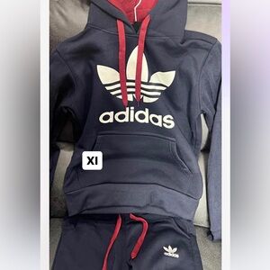 Adidas sweatsuit